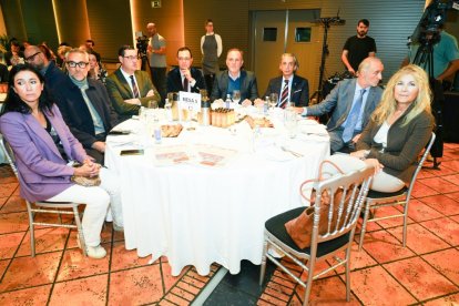 Club de prensa 'Conversaciones Políticas' con el alcalde de Valladolid, Jesús Julio Carnero