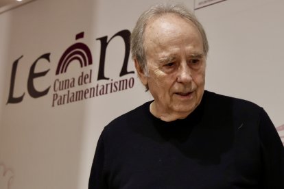 El cantante y compositor, Joan Manuel Serrat, recibe el Premio Leteo 2026