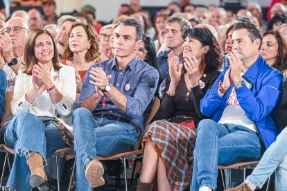 Un momento del mitin de Pedro Sánchez en Burgos.