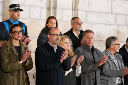 Minuto de silencio en el Ayuntamiento de Ponferrada por el accidente ferroviario de Urda (Toledo).