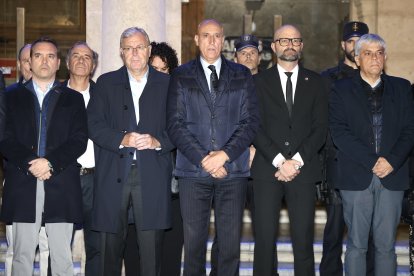 El Ayuntamiento de León convoca un minuto de silencio en memoria de las víctimas del trágico accidente ferroviario en la provincia de Toledo.