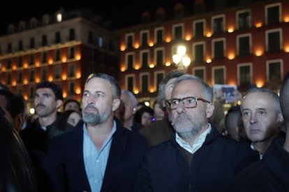 Minuto de silencio en Valladolid por el accidente ferroviario en Toledo.