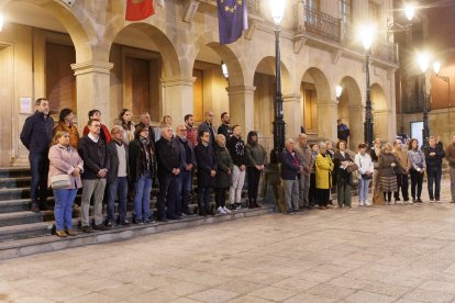 Minuto de silencio en Soria por las víctimas del accidente ferroviario en Toledo.