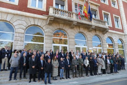 La Subdelegación del Gobierno en Palencia convoca un minuto de silencio por los fallecidos en el accidente ferroviario sucedido en Urda (Toledo).