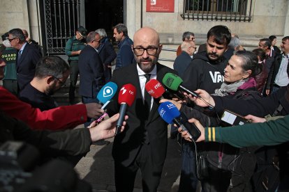 La Subdelegación del Gobierno en León convoca un minuto de silencio.