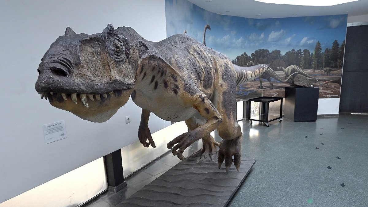 Museo de los Dinosaurios de Salas de los Infantes.- ICAL