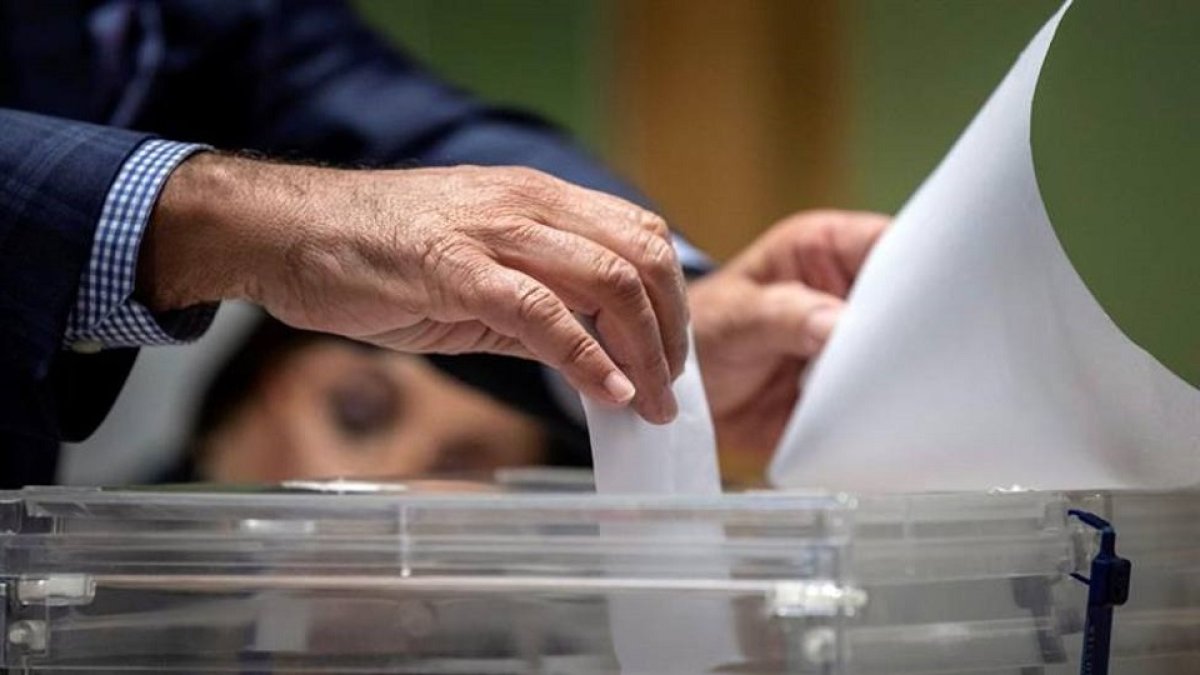 Imagen de archivo de una urna electoral. -E. M.