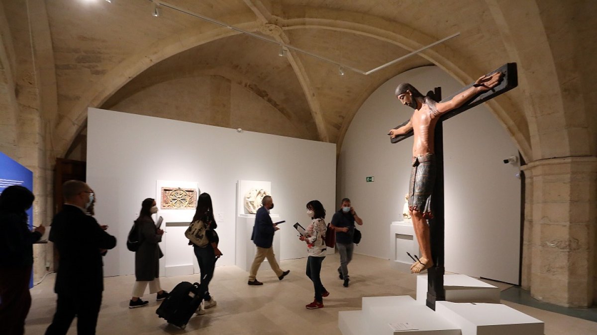exposición 'Lux' de la Fundación Las Edades del Hombre, en la Catedral de Burgos. -ICAL