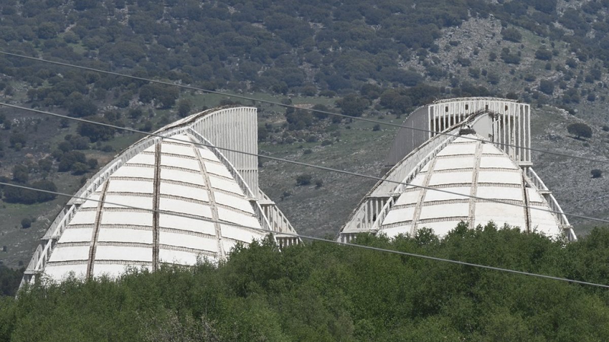 Las cúpulas de la Energía, símbolo de la CMA que finalmente devino en el PEMA. VALENTÍN  GUISANDE