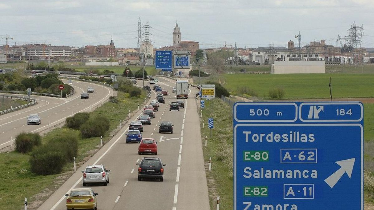 A-62 a su paso por Tordesillas, en Valladolid. - E.M.