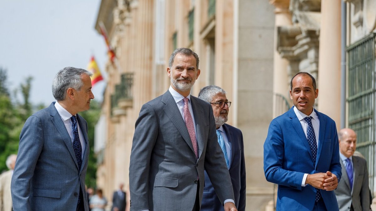 Felipe VI preside la reunión del Consejo Científico del Real Instituto Elcano. -ICAL