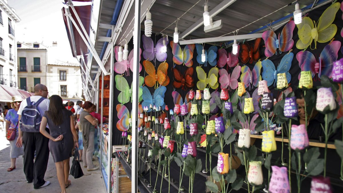 Feria comercial en el centro de Ávila, en una foto de archivo. ICAL
