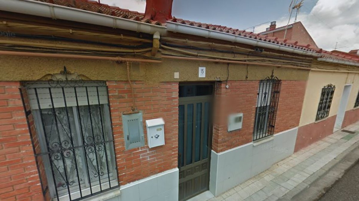 Casa de las gemelas halladas muertas en la calle Mallorca en Palencia. GGLSTW