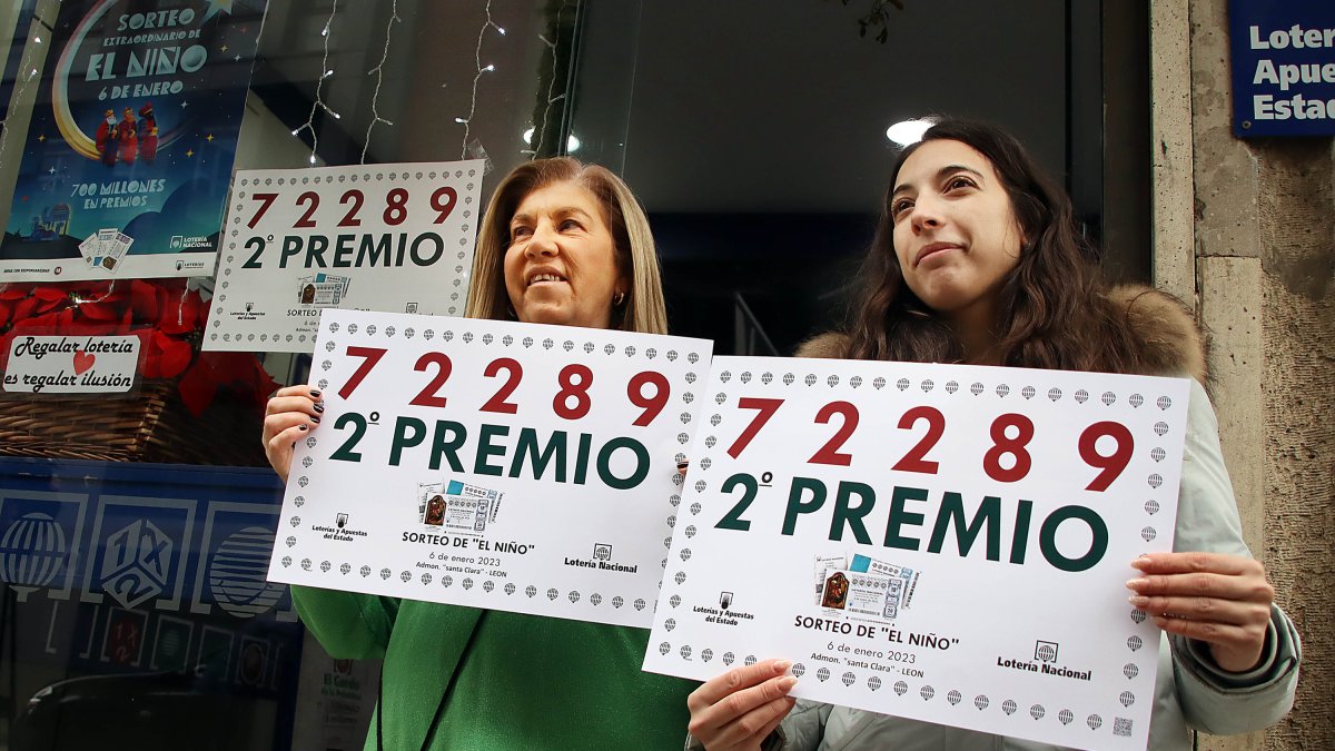 El segundo premio de la lotería cae en la misma administración que dio otro en navidad