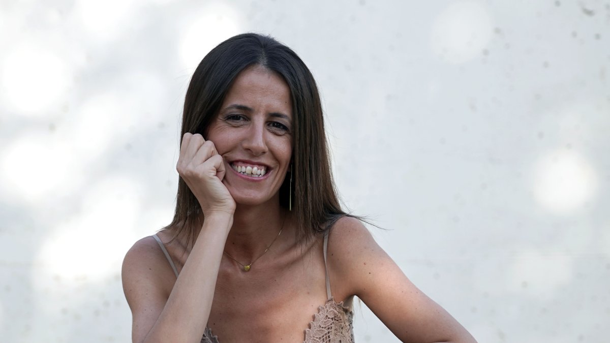Cristina Camuerga, mujer con discapacidad auditiva e implante coclear.- ICAL