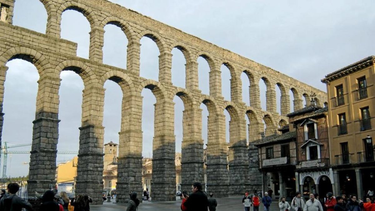 Acueducto de Segovia.- E.M.