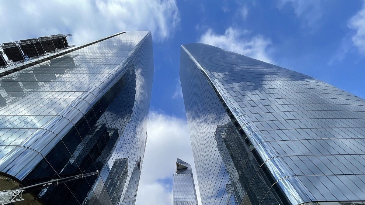 Las torres One y Two Manhattan West, en Nueva York, que han sido acristaladas por una empresa de El Bierzo. -TVITEC