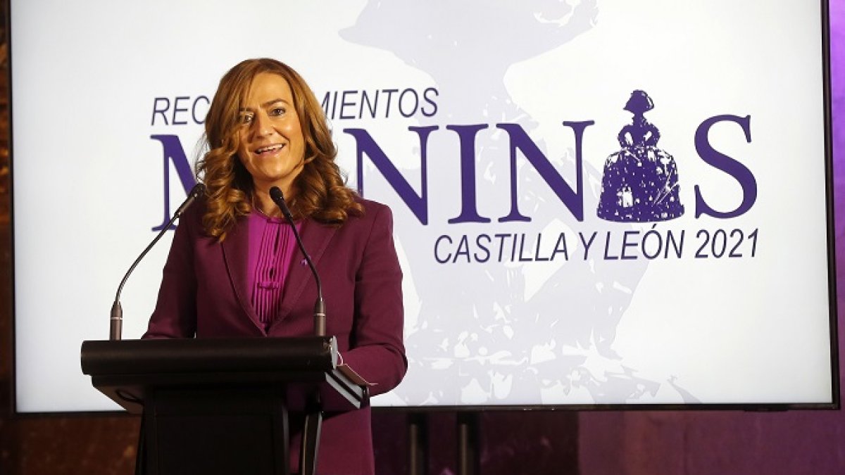 La delegada del Gobierno en Castilla y León, Virginia Barcones, durante su intervención en la Gala de entrega de los Reconocimientos Meninas 2021 | R.Valtero / ICAL