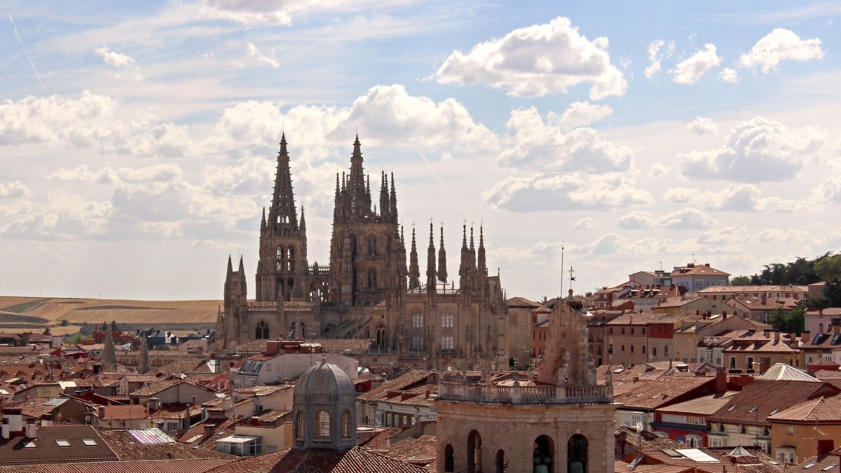 Qué ver en Burgos: lugares imprescindibles, rutas y gastronomía