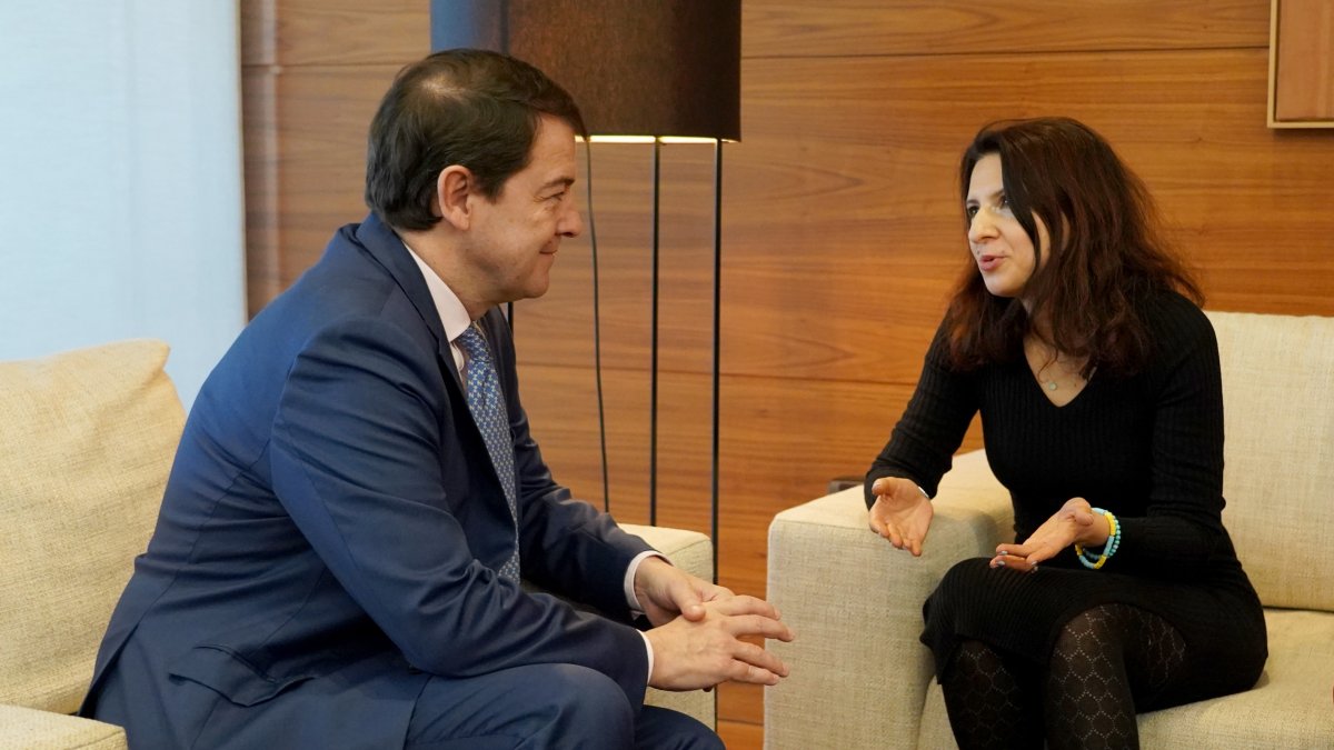 El presidente de la Junta, Alfonso Fernández Mañueco, mantiene un encuentro con la cónsul de la Embajada de Ucrania en España, Yuliya Gladush. ICAL