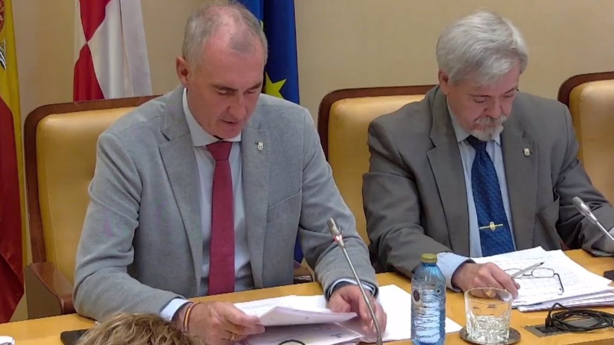 El PP retira del orden del Pleno del Ayuntamiento de Segovia la propuesta de subida de sueldos. - E. PRESS