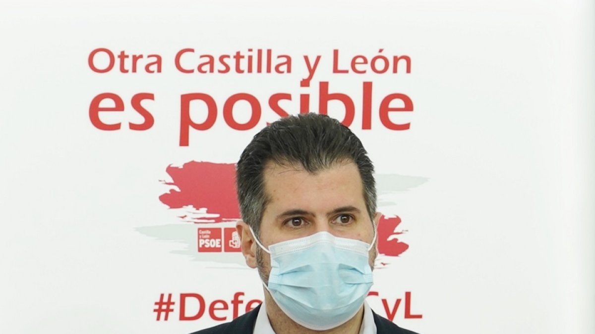 Luis Tudanca en la presentación de '90 medidas para la reconstrucción joven de Castilla y León'. | Ical