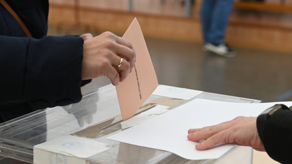 Elecciones a las Cortes de Castilla y León en una imagen de archivo. ICAL