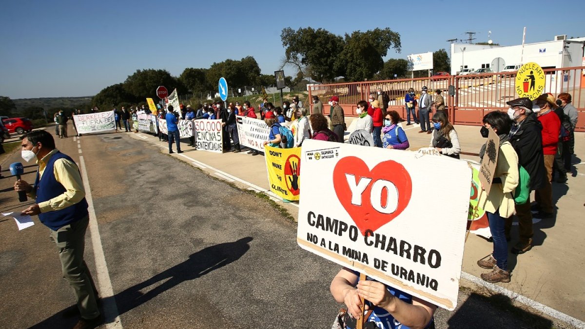 Concentración contra la mina de uranio en Retortillo, Salamanca. - ICAL