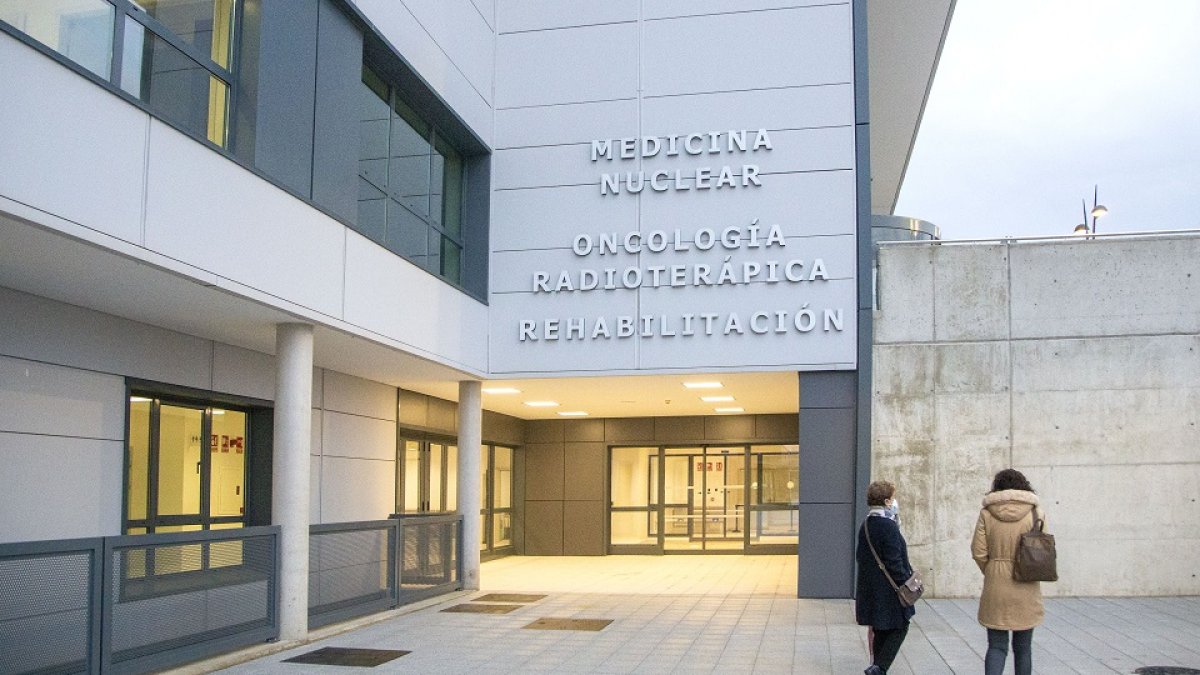 Fachada del nuevo hospital de Salamanca.- ICAL