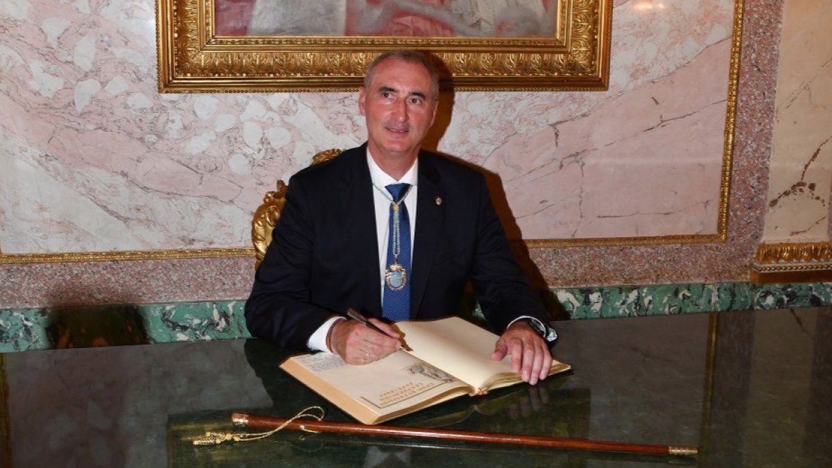 Constitución de la nueva corporación Municipal del Ayuntamiento de Segovia. -ICAL