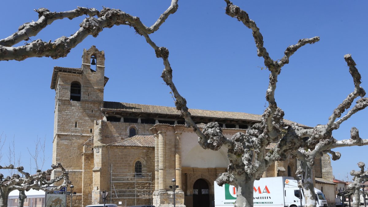La iglesia de San Pedro, en el municipio palentino de Frómista. / ICAL