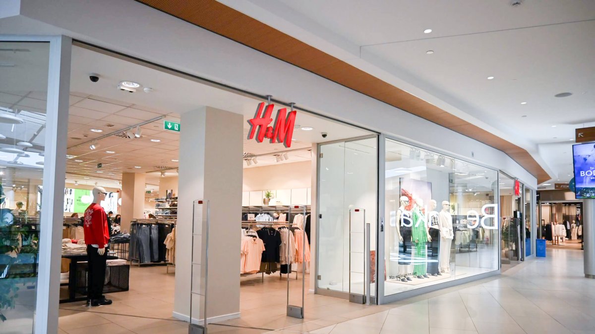 Tienda de H&M, en el centro comercial El Tormes en Salamanca que se podría ver afectado por el ERE - H&M