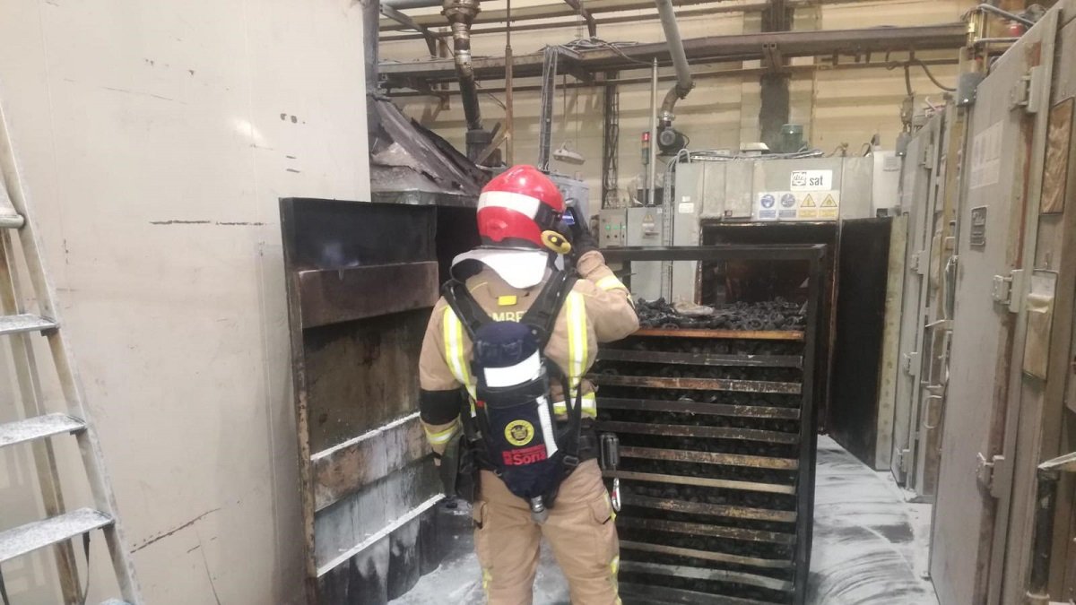 Intervención de los bomberos en una fábrica de Soria.- ICAL