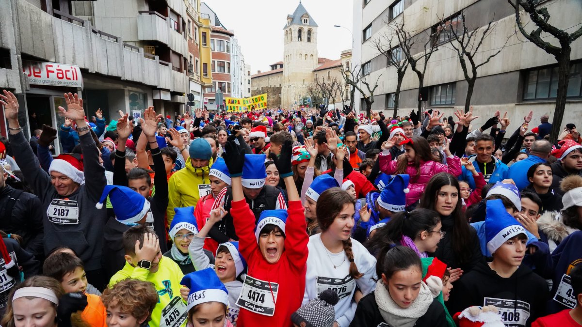 Más de 7.000 leoneses participan en la tradicional carrera San Silvestre Ciudad de León - ICAL