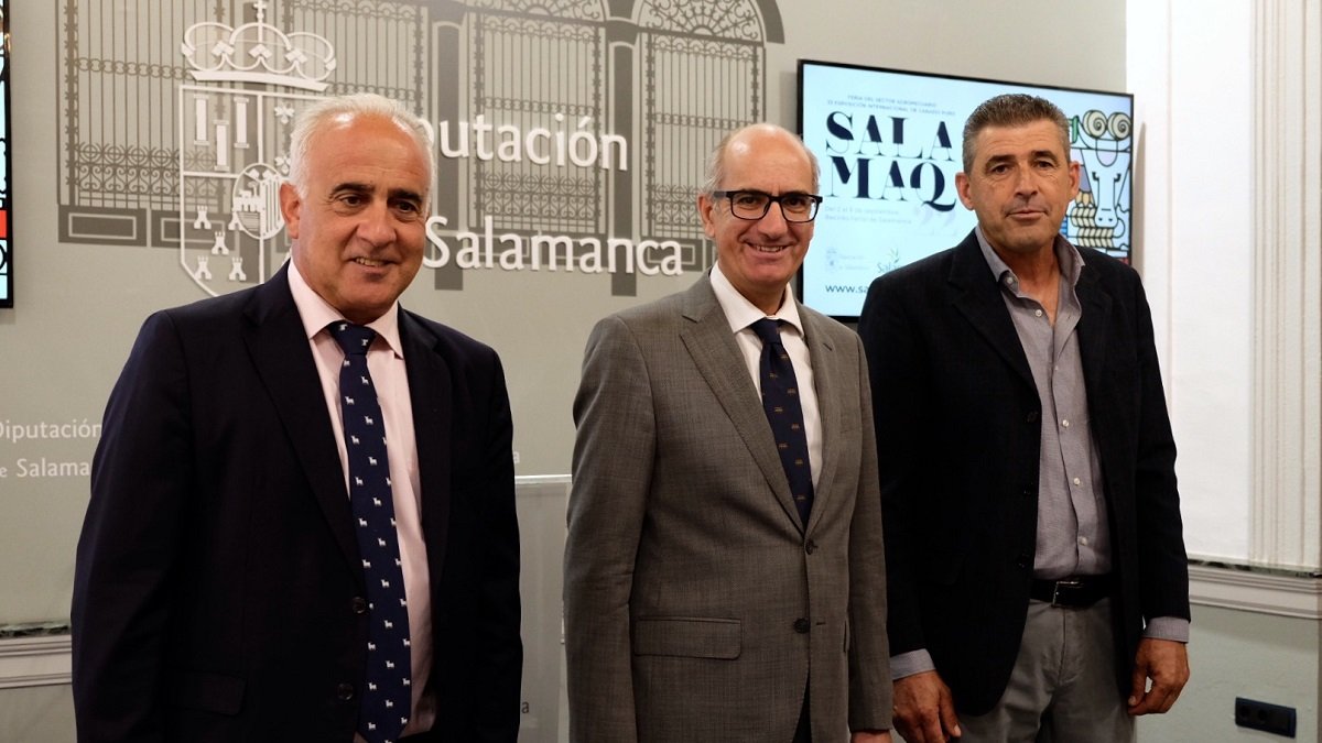 El presidente de la Diputación, Javier Iglesias, presenta la feria agropecuaria 'Salamaq 2022'. -ICAL
