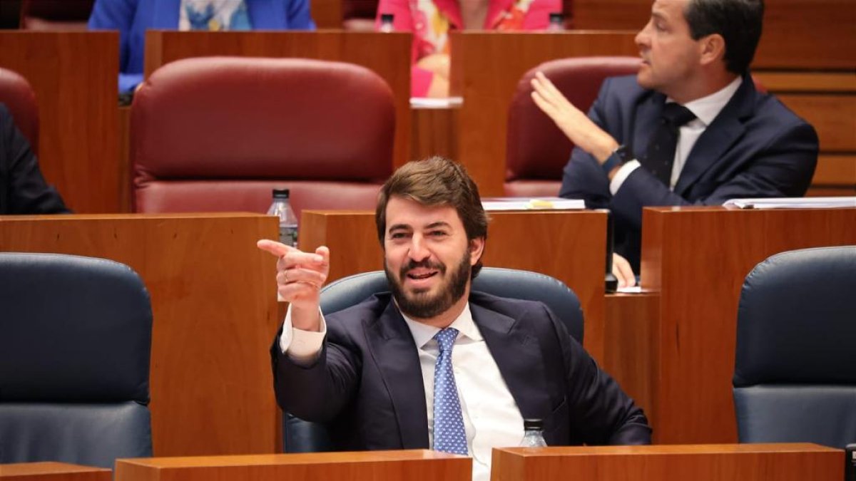 Gallardo, instantes después del gesto según el PSOE, en una imagen remitida por el propio Partido Socialista.-E. M.