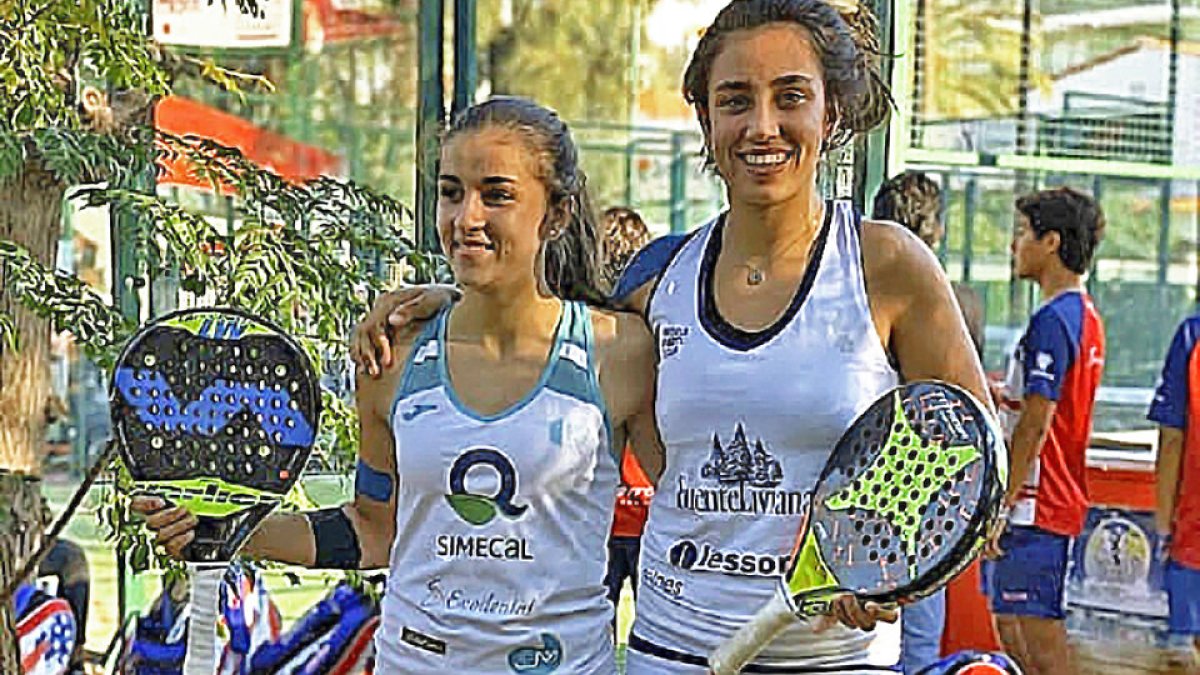 Bea Caldera (izquierda) y Beatriz González, en Castellón (EL MUNDO)