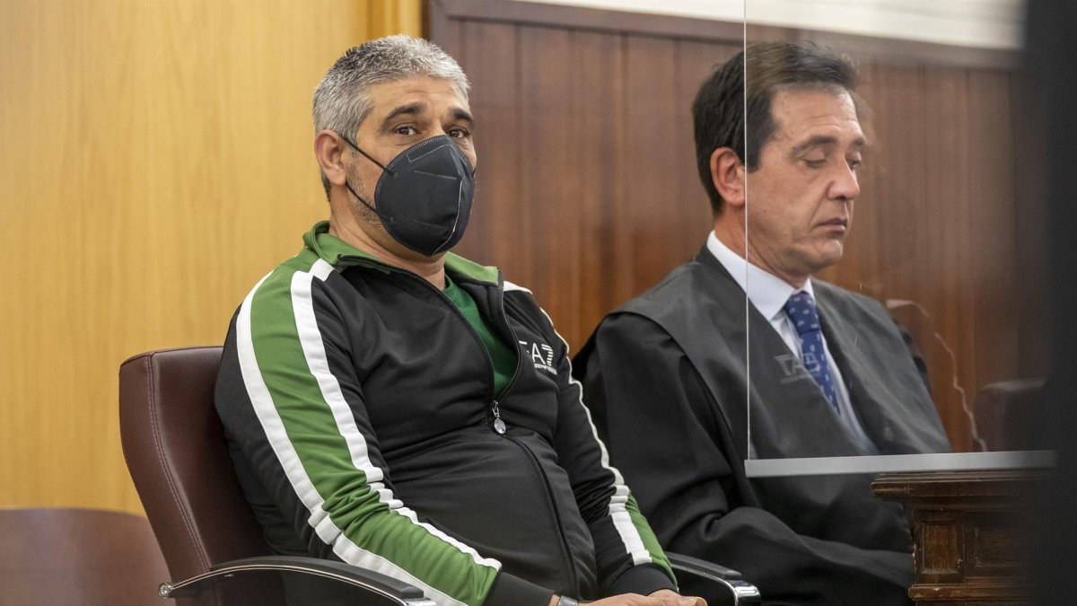 Bernardo Montoya, el acusado de asesinar a la profesora zamorana Laura Luelmo, en el juicio. E. P.