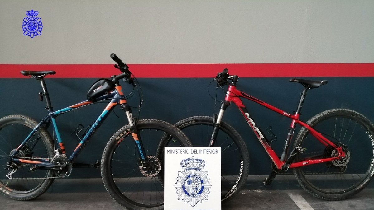 Bicicletas robadas recuperadas por la Policía Nacional de Palencia.- ICAL