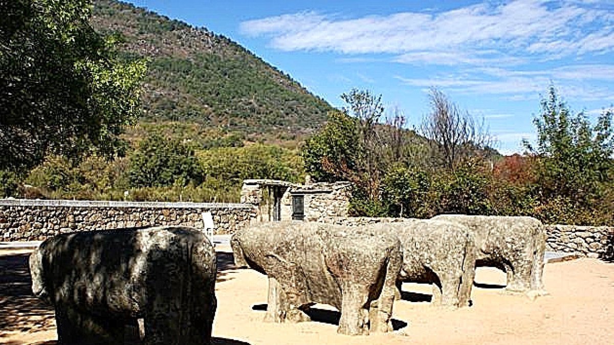 Los Toros de Guisando, El Tiemblo (Ávila) | E. M