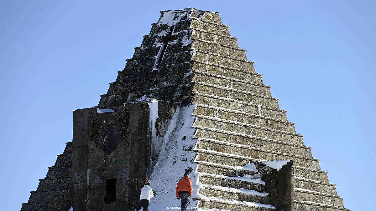 Pirámide de los italianos. Ricardo Ordóñez- ICAL