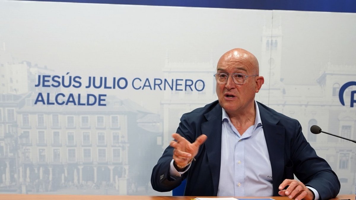 Jesús Julio Carnero