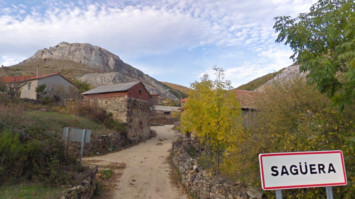 Sagüera de Luna, municipio leonés en el que ha acampado la 'Familia Arcoíris'