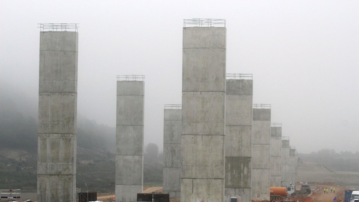 Obras de la autovía A-11 en el tramo Quintanilla-Olivares, en la provincia de Valladolid.