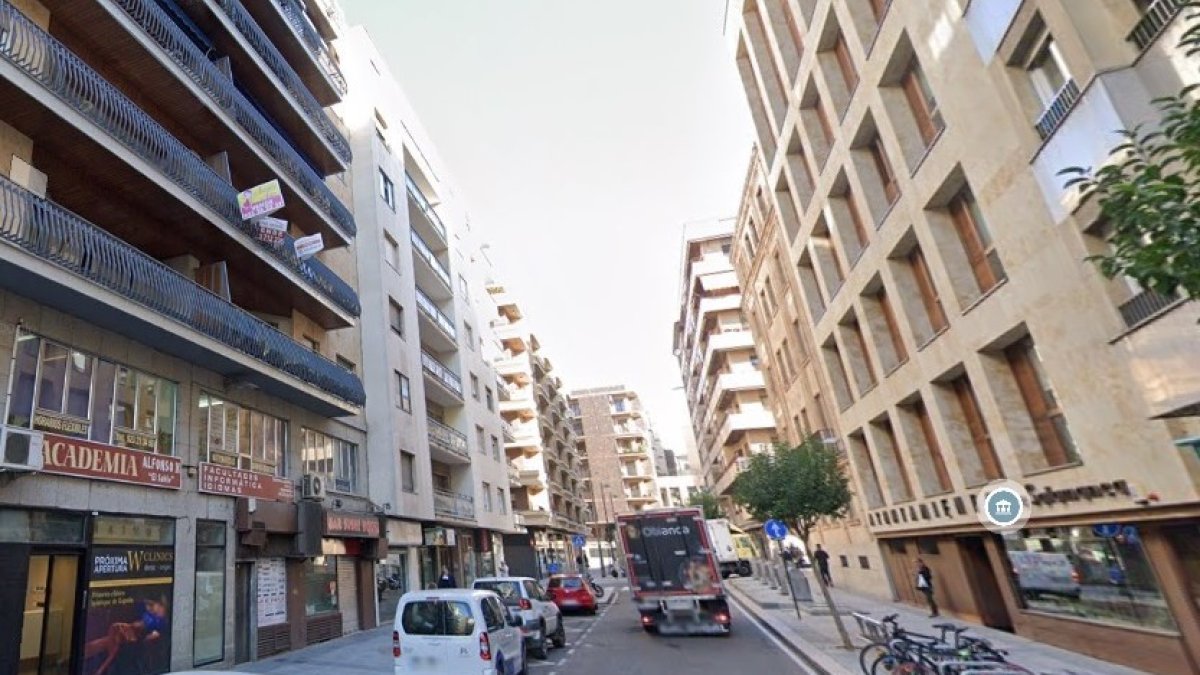 La agresión se produjo en un establecimiento de la calle Íscar Peyra de la capital salmanina.