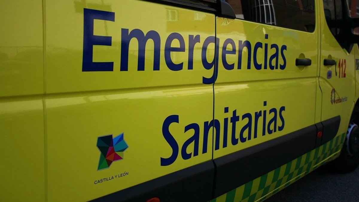 Ambulancia de Emergencias Sanitarias de Castilla y León.