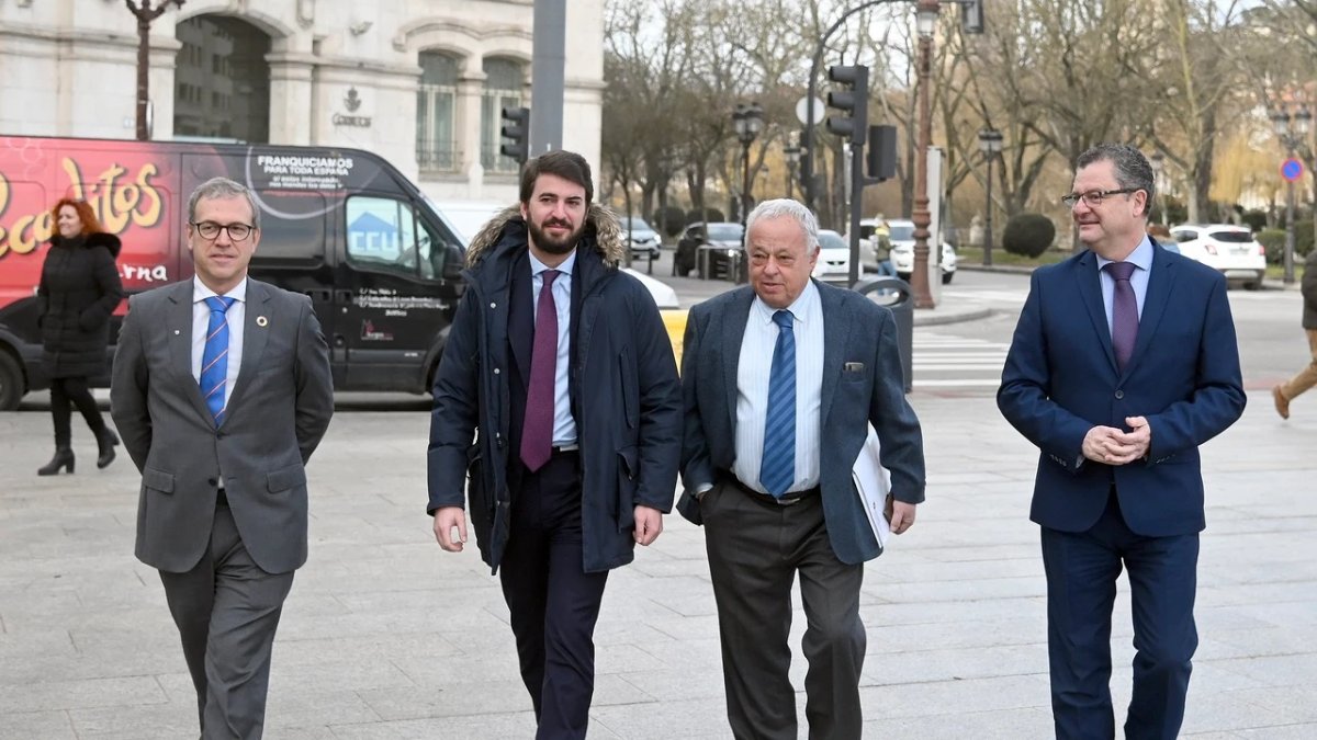 Mariano Veganzones, Juan García Gallardo, Gonzalo Santonja y Gerardo Dueñas, en una imaen de archivo.