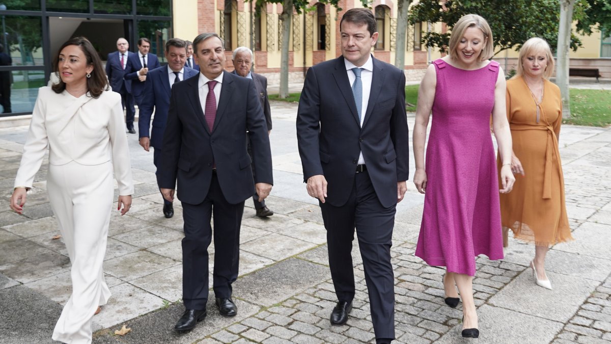 María González Corral, José Luis Sanz Merino, Alfonso Fernández Mañueco, Isabel Blanco y Leticia García.