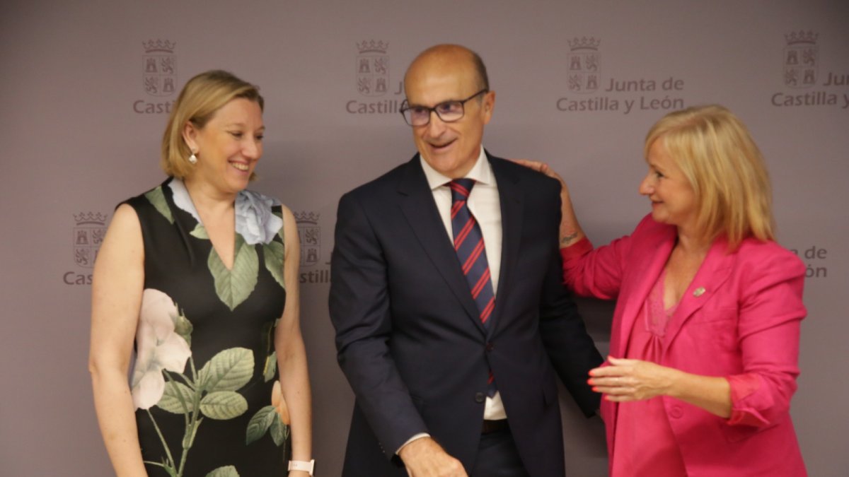 Acto de toma de posesión del nuevo delegado territorial en Zamora, Fernando Prada.