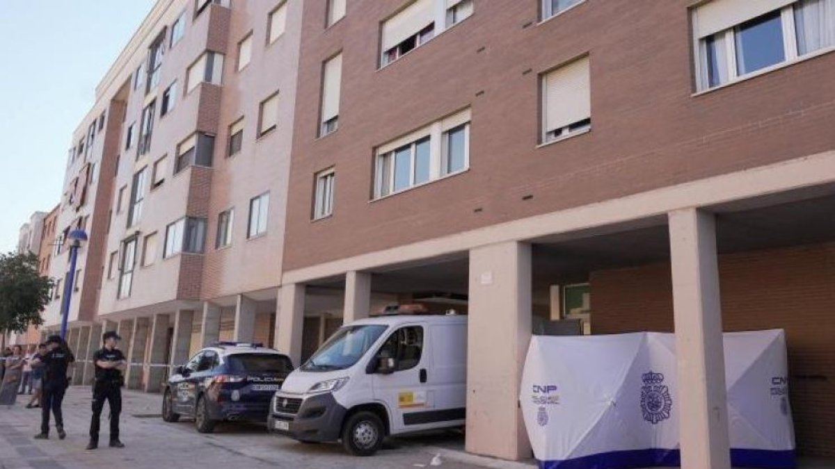 Edificio en el que la mujer fue encontrada muerta.